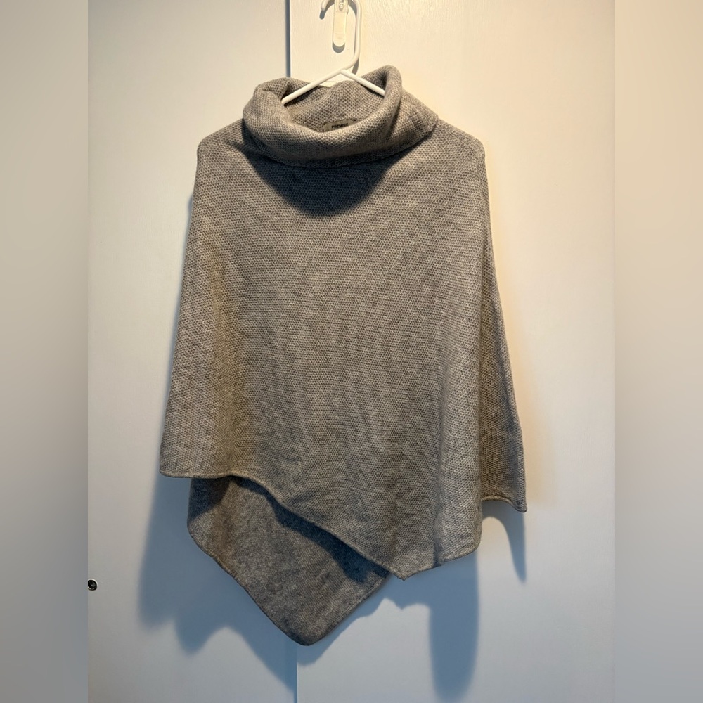 Women’s Gray Turtleneck Cashmere Poncho